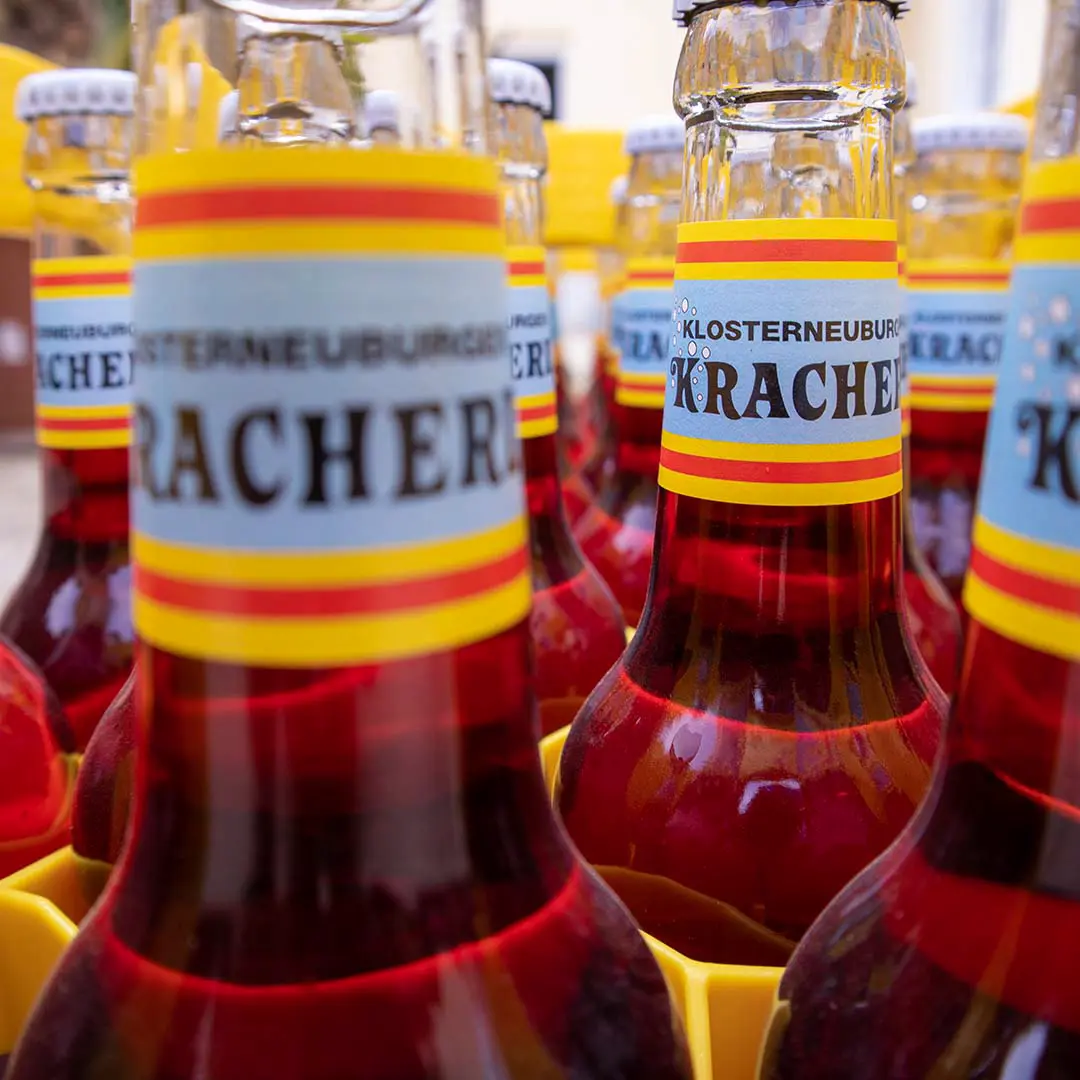Kracherl Flasche in der Sonne